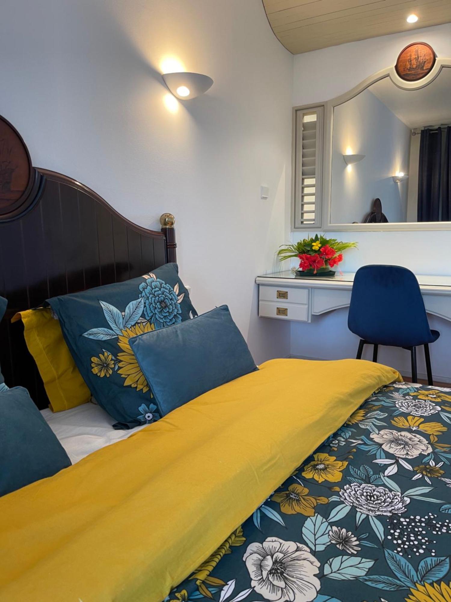 Appartement Vue Mer A 2 Minutes A Pied Des Plages Tartane ลา ทรินิเต ภายนอก รูปภาพ